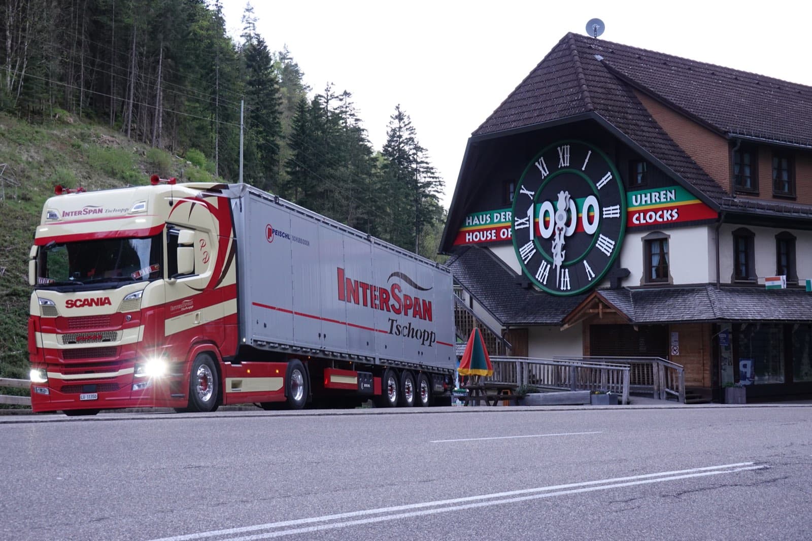 Einblick in den Arbeitsalltag der Interspan Tschopp AG